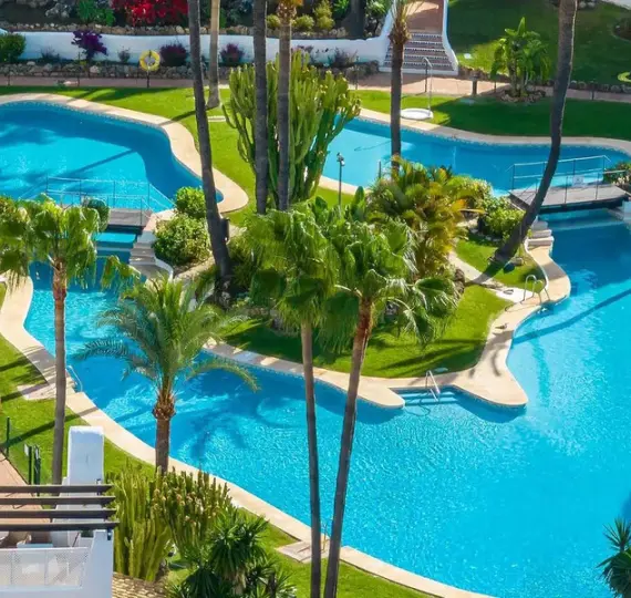 Short-term rent of middle floor apartment in Marbella