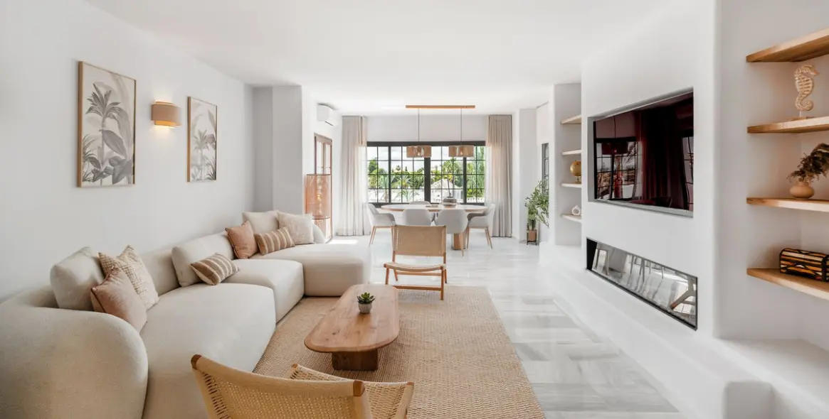 Short-term rent of middle floor apartment in Marbella 3