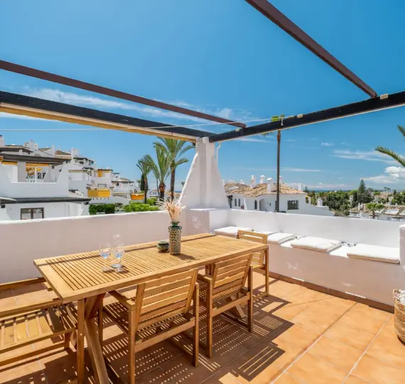 Short-term rent of middle floor apartment in Marbella