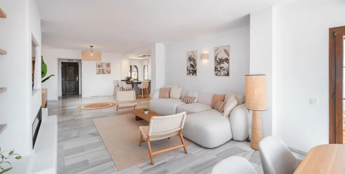 Short-term rent of middle floor apartment in Marbella 10