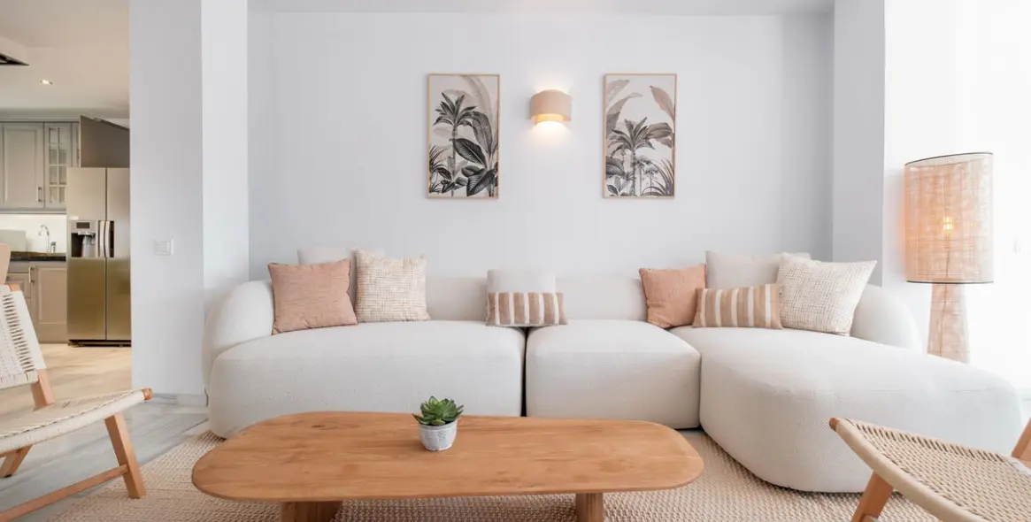 Short-term rent of middle floor apartment in Marbella 11