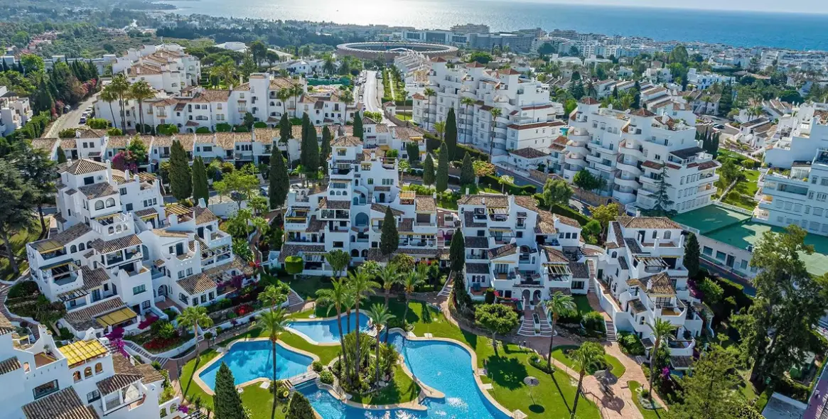 Short-term rent of middle floor apartment in Marbella 26