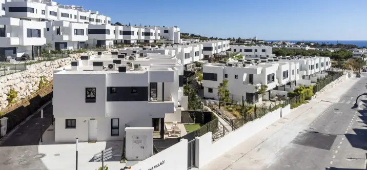 Short-term rent of semi-detached house in La Cala de Mijas 0