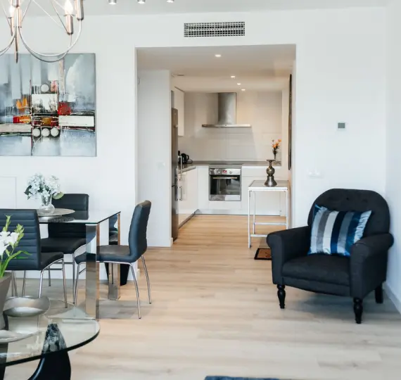 Краткосрочная аренда апартаментов на среднем этаже в Nueva Andalucía