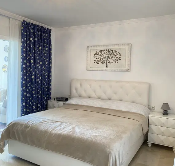 Short-term rent of middle floor apartment in Puerto Banús