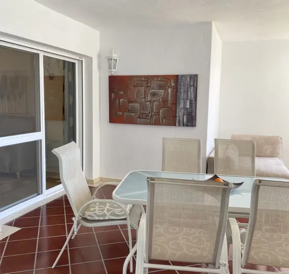 Short-term rent of middle floor apartment in Puerto Banús