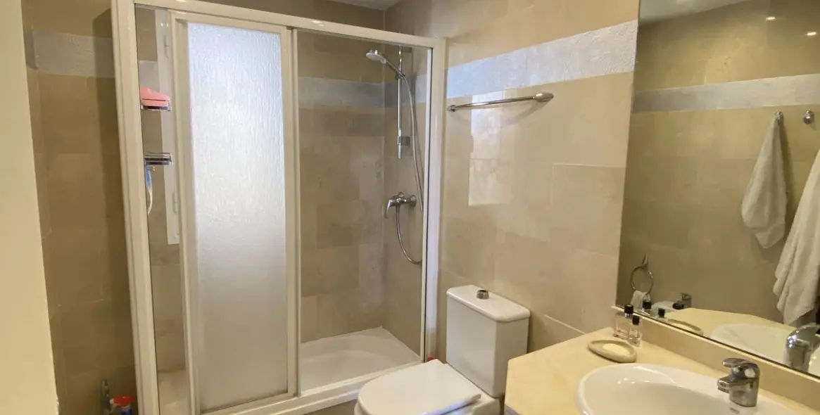 Краткосрочная аренда апартаментов на среднем этаже в Puerto Banús 9