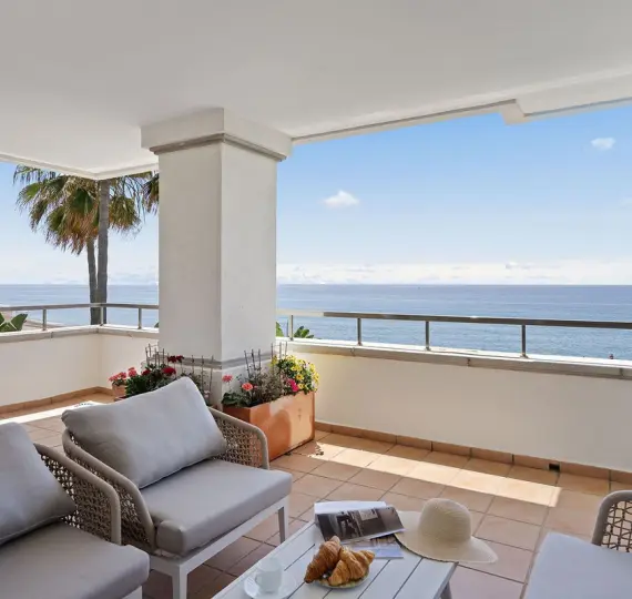 Краткосрочная аренда апартаментов на среднем этаже в New Golden Mile