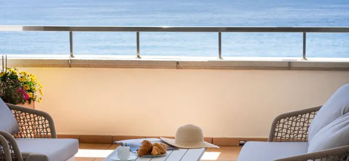 Краткосрочная аренда апартаментов на среднем этаже в New Golden Mile 1