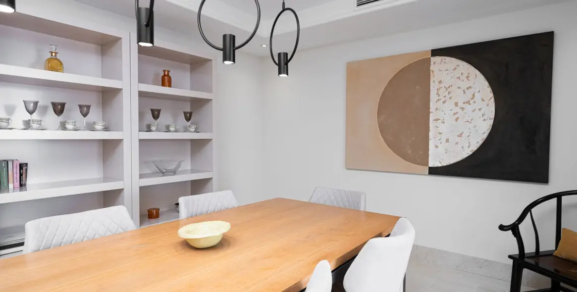 Alquiler a corto plazo de apartamento en planta media en New Golden Mile 8