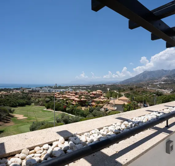 Short-term rent of middle floor apartment in Marbella