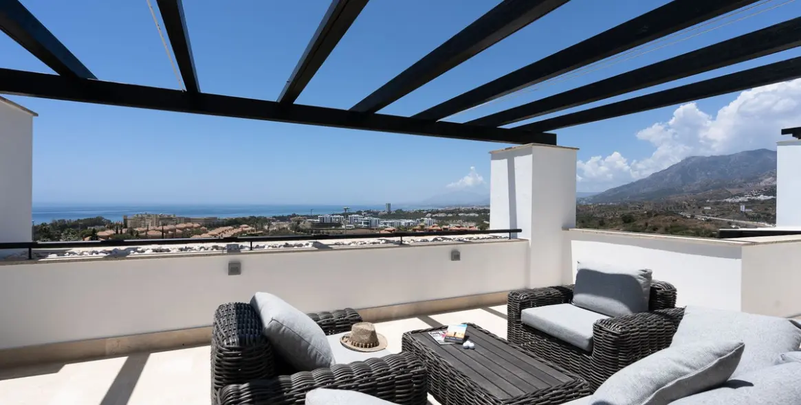 Short-term rent of middle floor apartment in Marbella 20