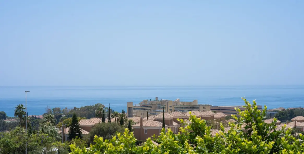 Short-term rent of middle floor apartment in Marbella 21