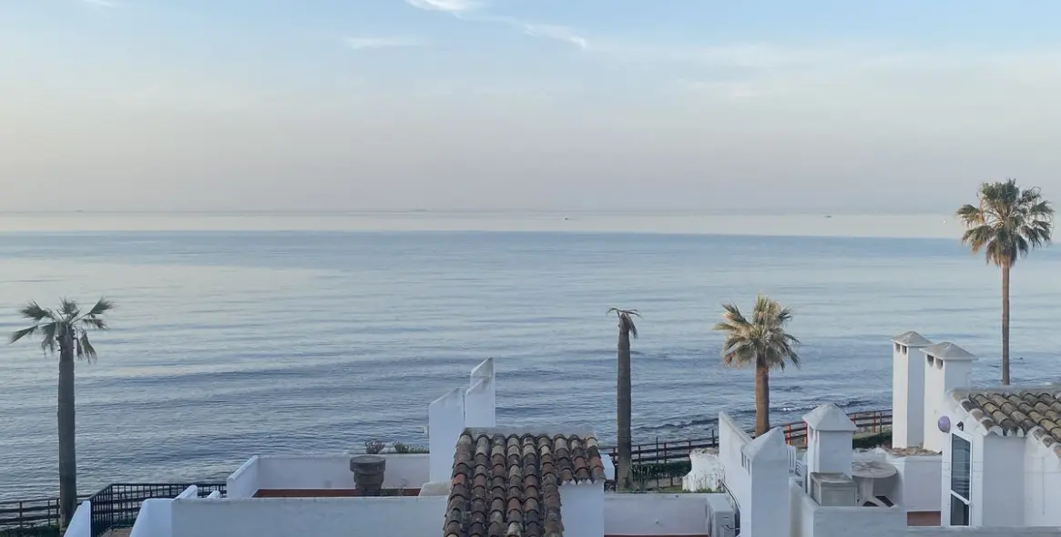Alquiler a corto plazo de apartamento en planta baja en Calahonda 5