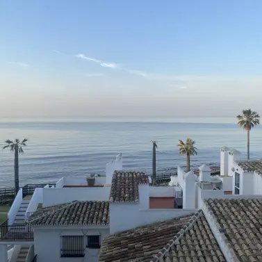 Alquiler a corto plazo de apartamento en planta baja en Calahonda