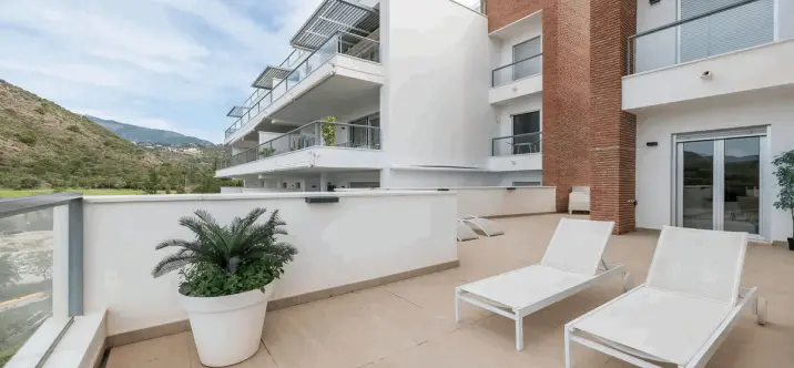 Short-term rent of ground floor apartment in Benahavís 4