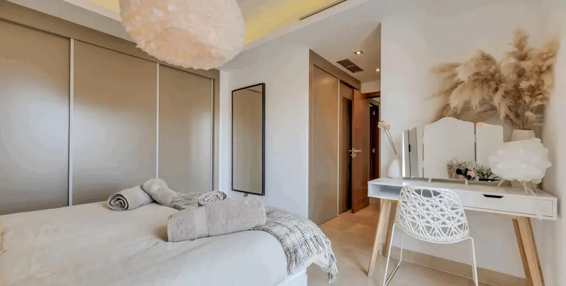 Alquiler a corto plazo de apartamento en planta baja en Benahavís 8