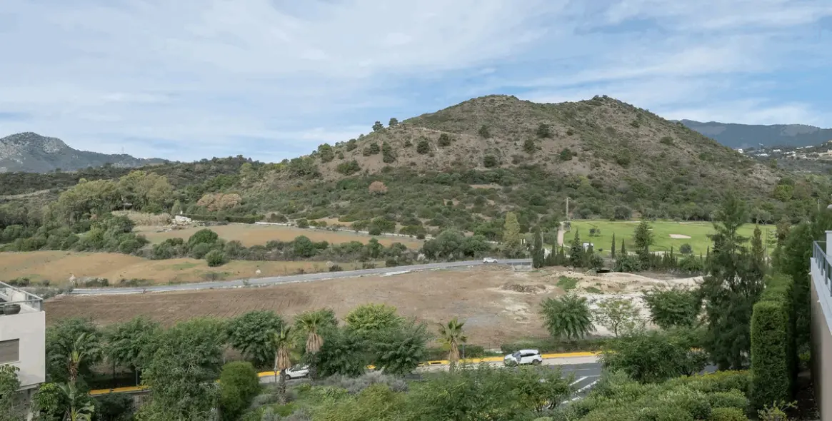 Alquiler a corto plazo de apartamento en planta baja en Benahavís 14