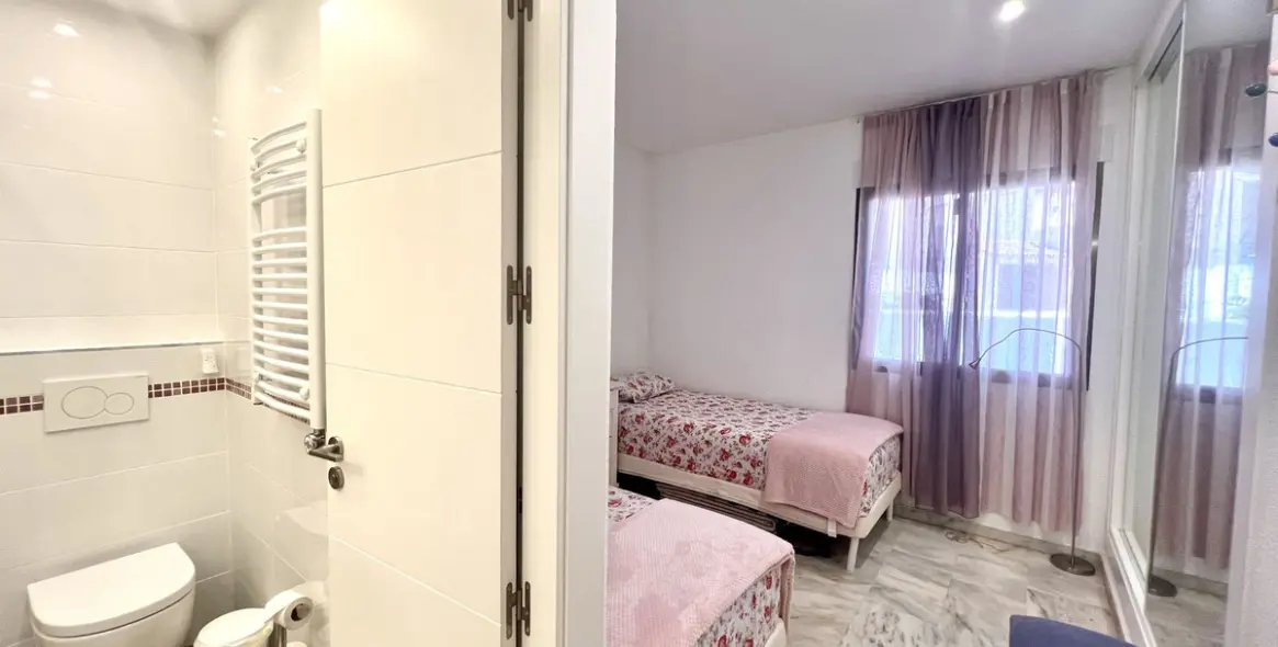 Long-term rent of ground floor apartment in Elviria 10