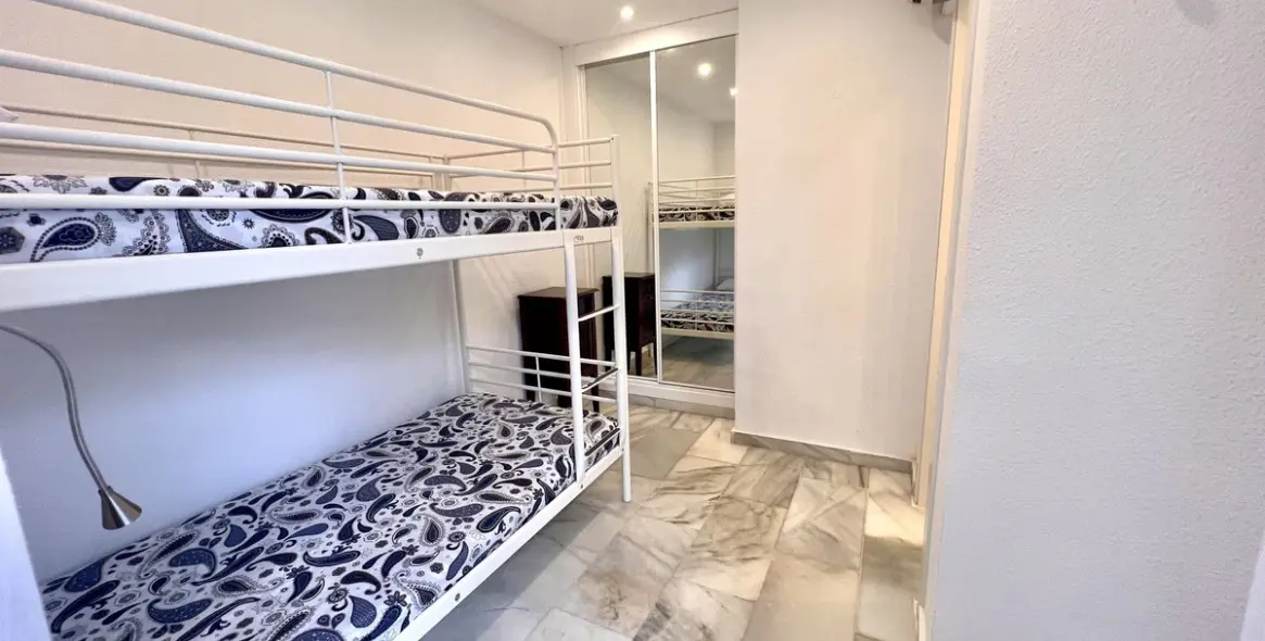 Long-term rent of ground floor apartment in Elviria 13