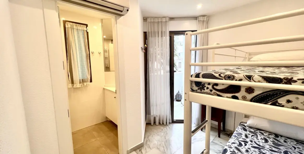 Long-term rent of ground floor apartment in Elviria 14