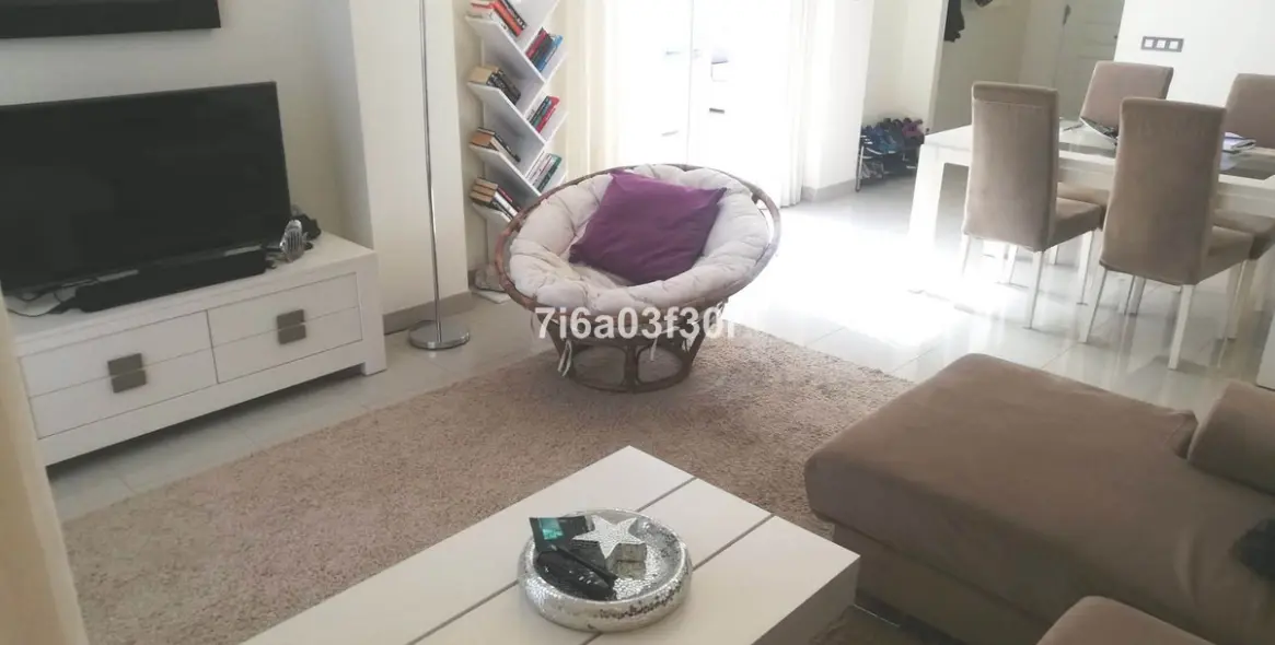 Short-term rent of penthouse in New Golden Mile 6