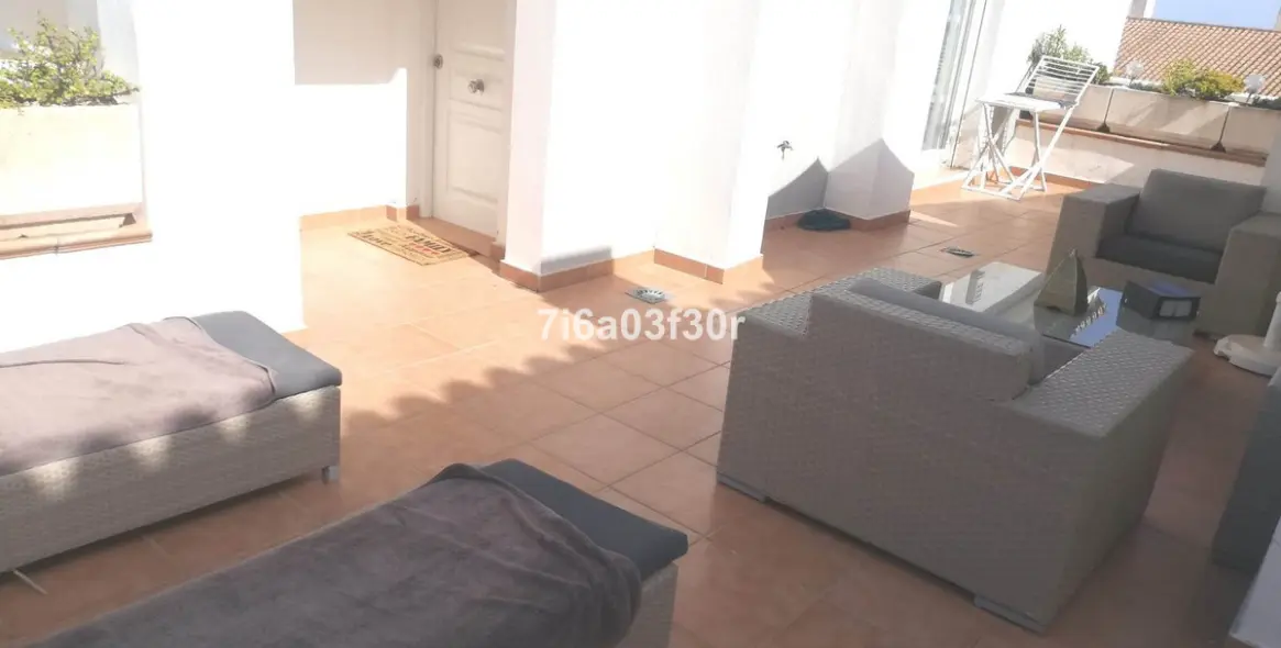 Short-term rent of penthouse in New Golden Mile 10