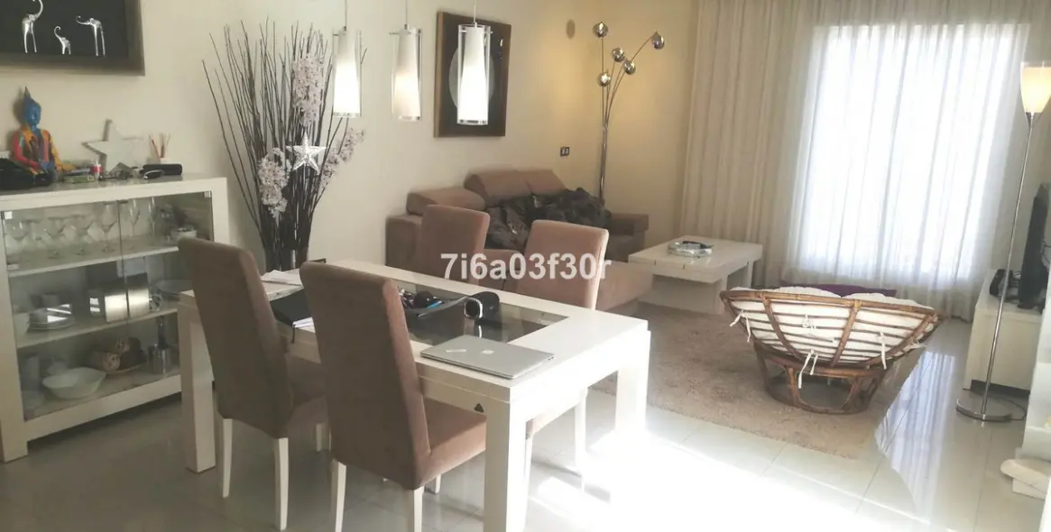 Short-term rent of penthouse in New Golden Mile 12