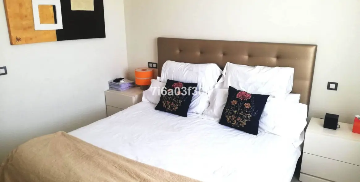 Short-term rent of penthouse in New Golden Mile 19