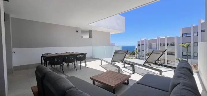 Short-term rent of middle floor apartment in Manilva 1