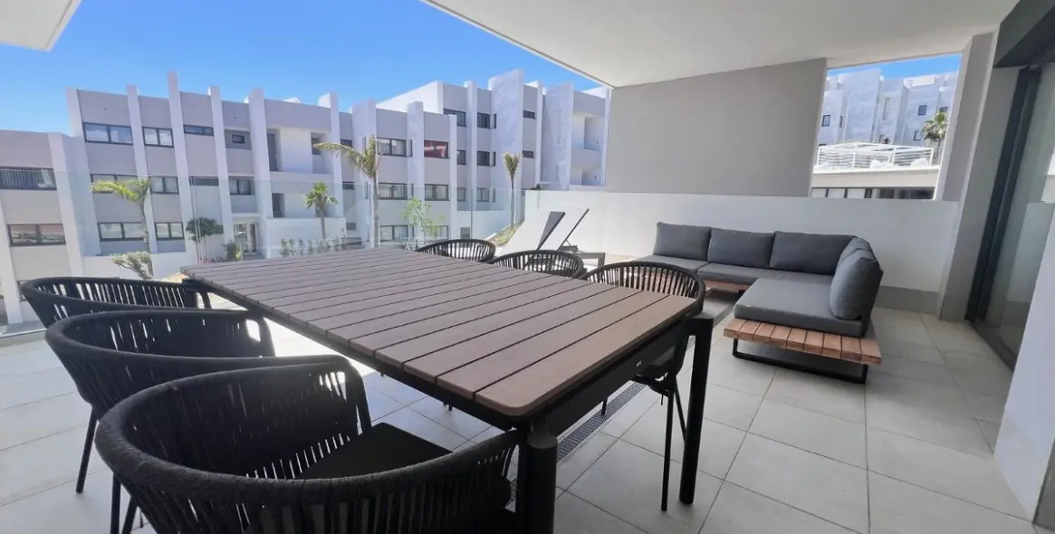 Short-term rent of middle floor apartment in Manilva 3