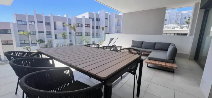 Short-term rent of middle floor apartment in Manilva 2