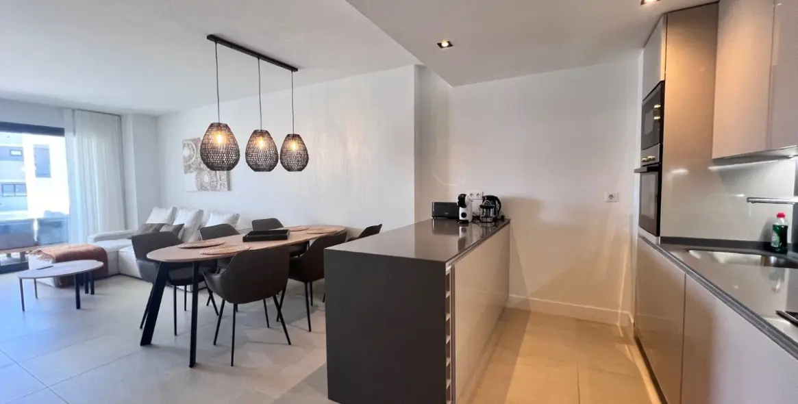 Short-term rent of middle floor apartment in Manilva 10