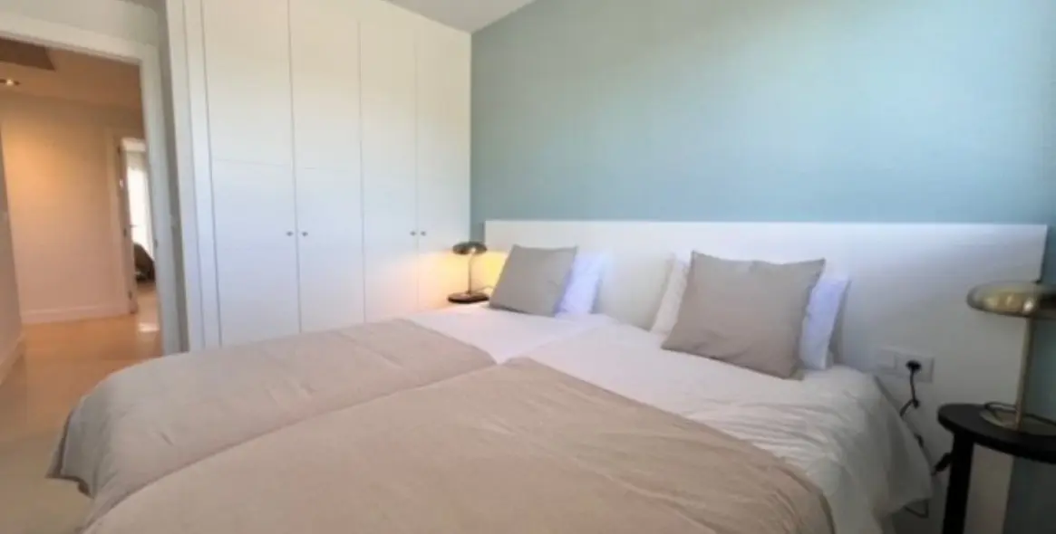 Short-term rent of middle floor apartment in Manilva 14