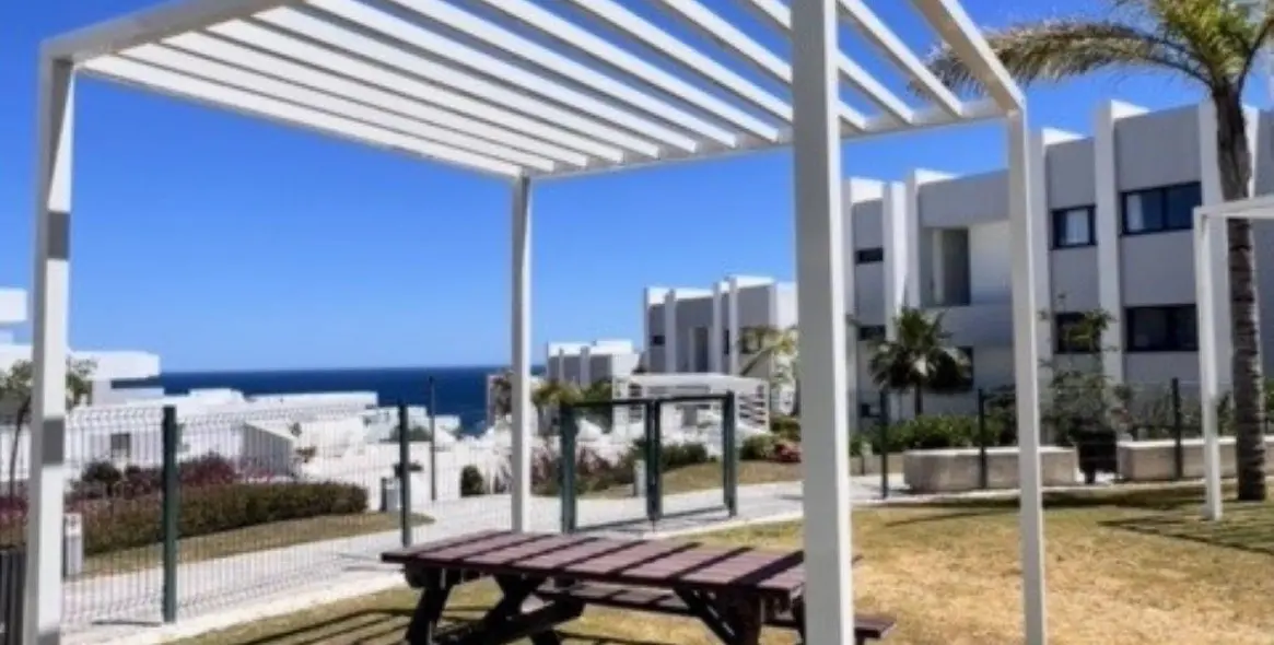 Short-term rent of middle floor apartment in Manilva 23