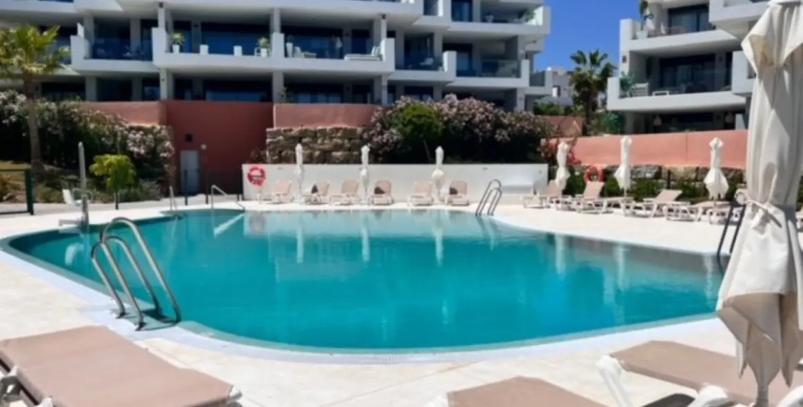 Short-term rent of middle floor apartment in Manilva 39