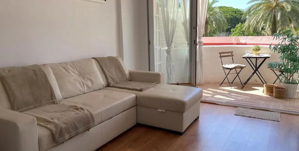 Alquiler a corto plazo de ático en Marbesa 2