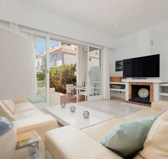 Long-term rent of townhouse in Bahía de Marbella