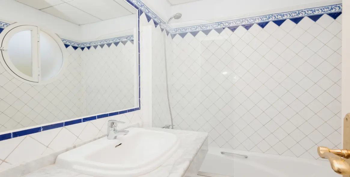 Long-term rent of townhouse in Bahía de Marbella 8