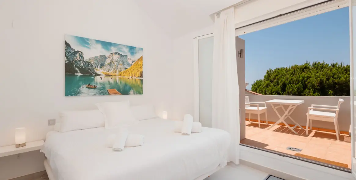 Long-term rent of townhouse in Bahía de Marbella 9