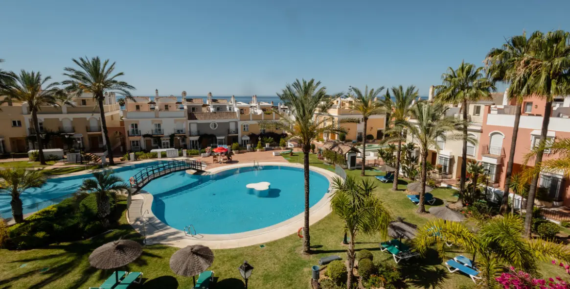 Long-term rent of townhouse in Bahía de Marbella 15