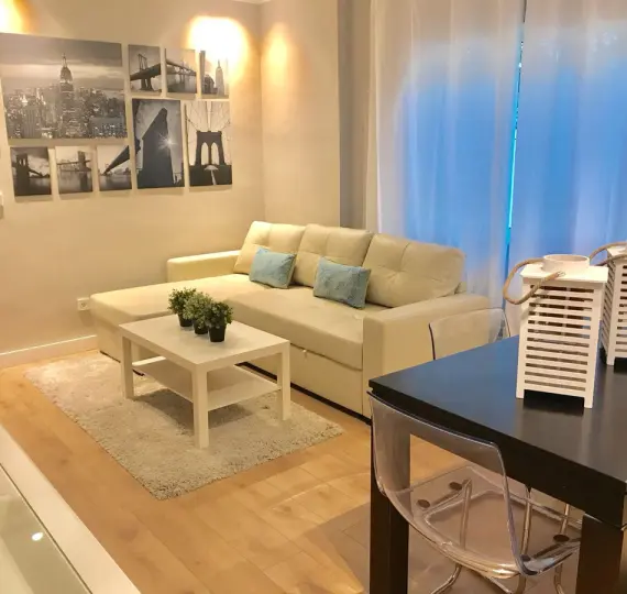 Short-term rent of ground floor apartment in El Paraiso