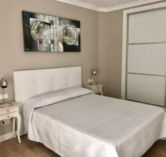 Short-term rent of ground floor apartment in El Paraiso