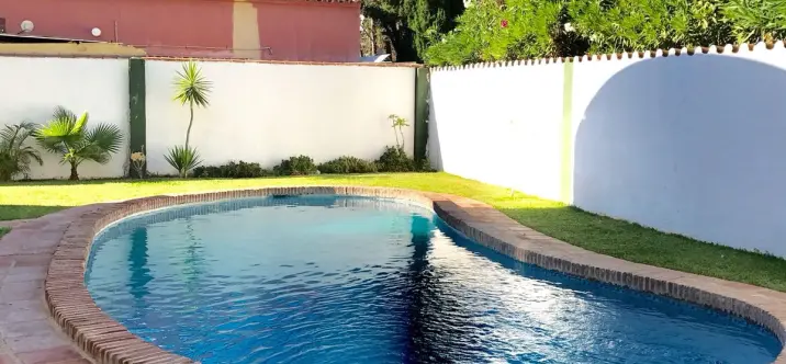 Short-term rent of ground floor apartment in El Paraiso 4