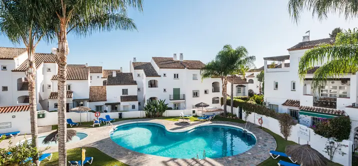 Краткосрочная аренда таунхауса в Estepona 0