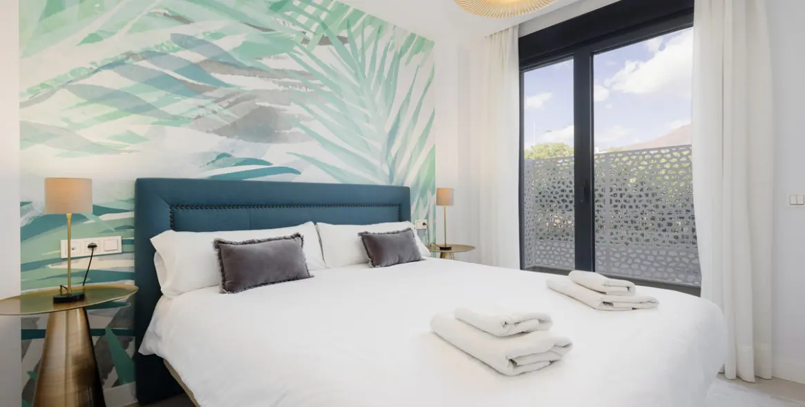 Long-term rent of middle floor apartment in Estepona 4