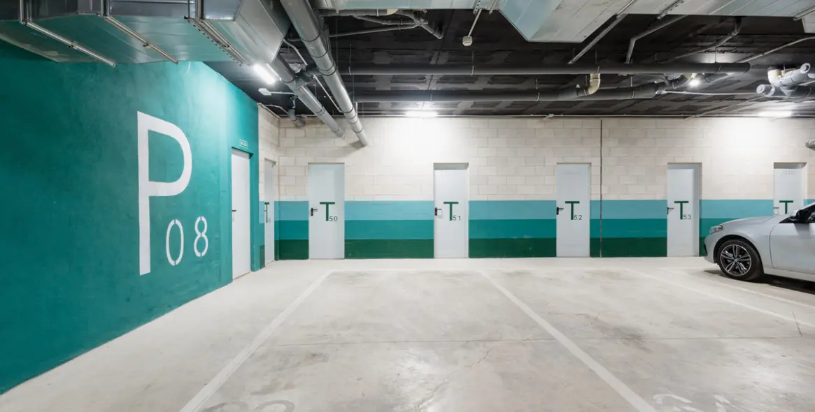 Long-term rent of middle floor apartment in Estepona 12