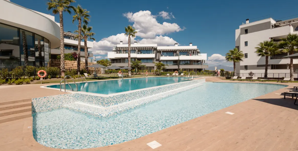 Long-term rent of middle floor apartment in Estepona 14