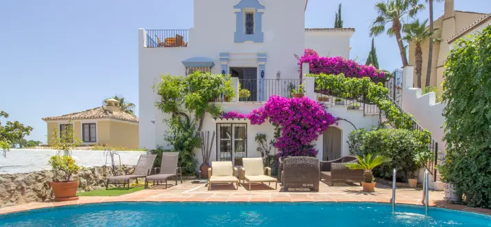 Краткосрочная аренда таунхауса в La Heredia 0