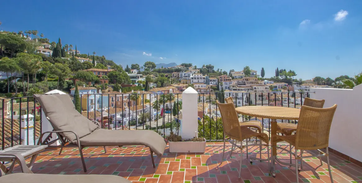 Short-term rent of townhouse in La Heredia 13